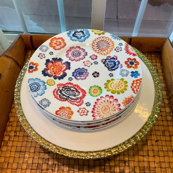 Villeroy and Boch Rare Discontinued Anmut Bloom Salad Plates 6 Total - Picture 2 of 6